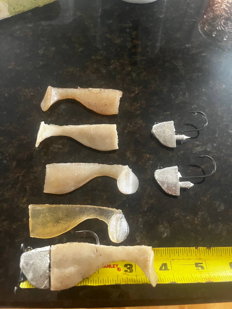 Springull's 4 inch Swimbait (4 pack+2Jig heads)